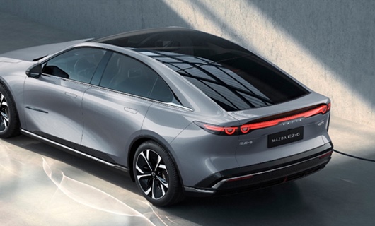 طراحی مدرن و اصیل مزدا EZ-6